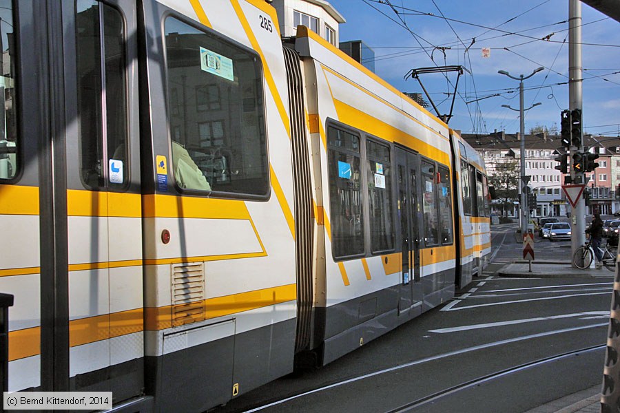 Straßenbahn Mülheim an der Ruhr - 285
/ Bild: muelheim285_bk1410280026.jpg