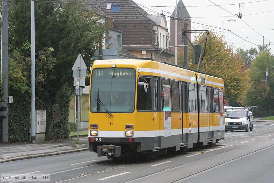 Straßenbahn Mülheim an der Ruhr - 286
/ Bild: muelheim286_bk0910220106.jpg