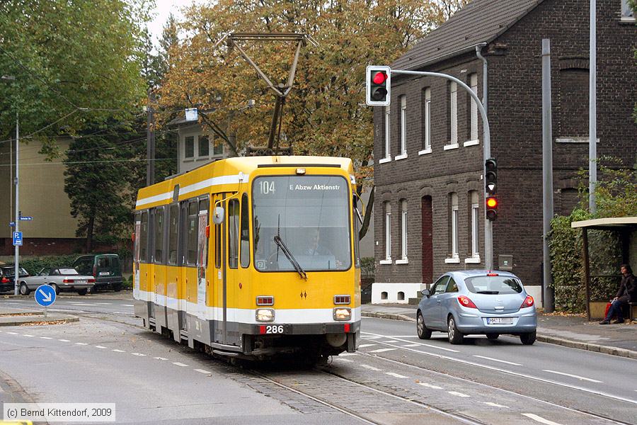 Straßenbahn Mülheim an der Ruhr - 286
/ Bild: muelheim286_bk0910220115.jpg