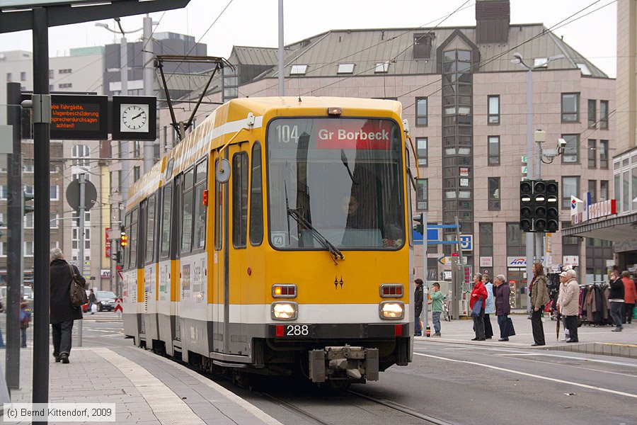 Straßenbahn Mülheim an der Ruhr - 288
/ Bild: muelheim288_bk0910220154.jpg