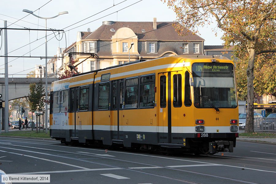 Straßenbahn Mülheim an der Ruhr - 288
/ Bild: muelheim288_bk1410280015.jpg