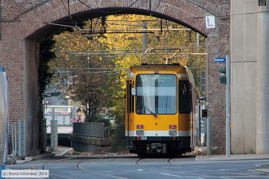 Straßenbahn Mülheim an der Ruhr - 288
/ Bild: muelheim288_bk1410280017.jpg