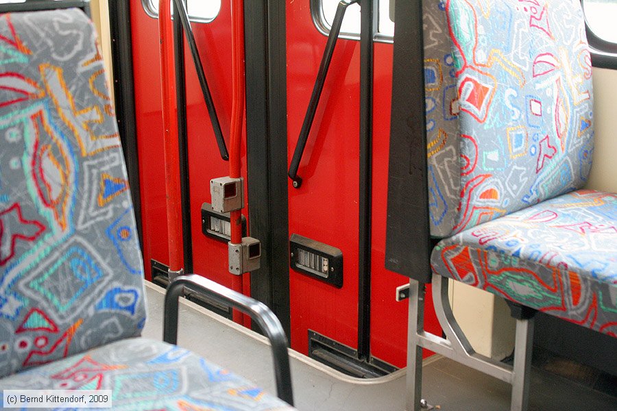 Straßenbahn Mülheim an der Ruhr - 290 - Innenansicht
/ Bild: muelheim290_bk0910220099.jpg