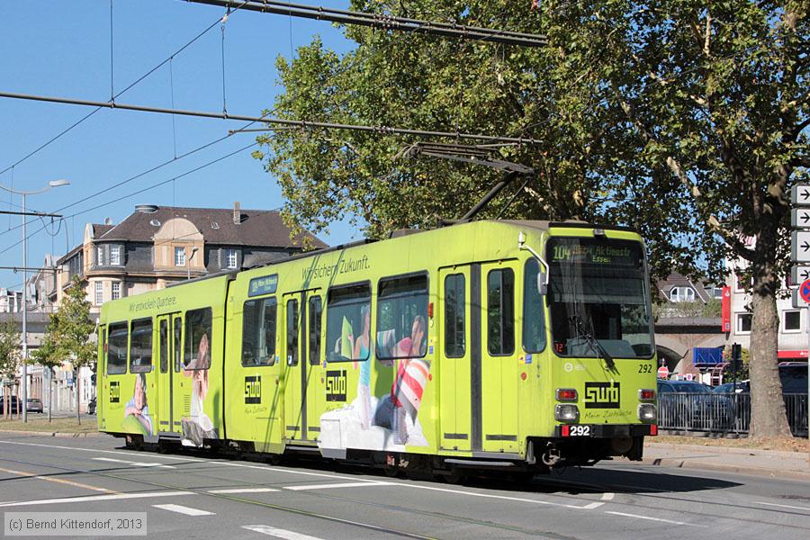 Straßenbahn Mülheim an der Ruhr - 292
/ Bild: muelheim292_bk1309050091.jpg
