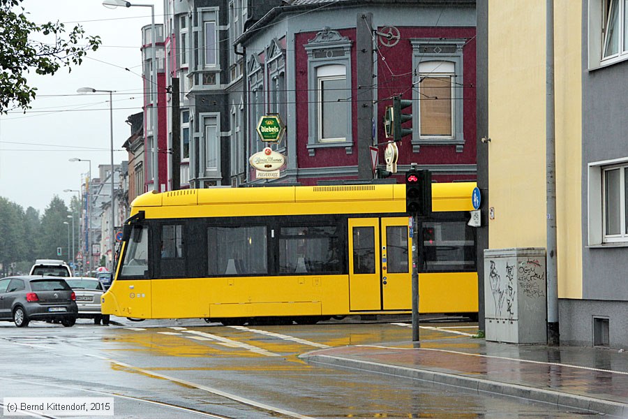 Straßenbahn Mülheim an der Ruhr - 8003
/ Bild: muelheim8003_bk1508160061.jpg