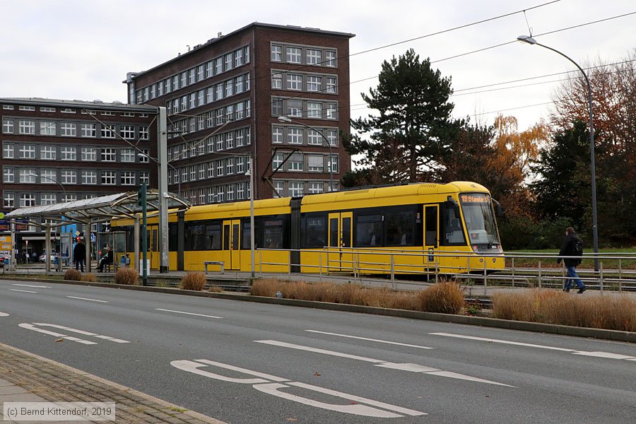 Straßenbahn Mülheim an der Ruhr - 8003
/ Bild: muelheim8003_bk1911260056.jpg
