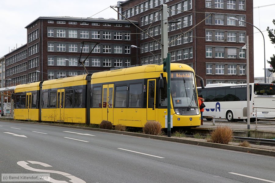 Straßenbahn Mülheim an der Ruhr - 8006
/ Bild: muelheim8006_bk1911260085.jpg