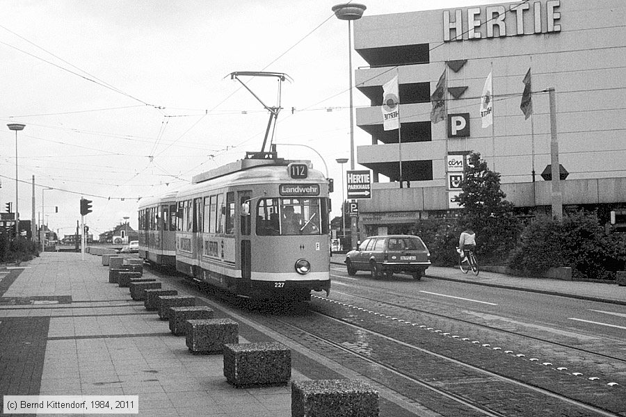 Straßenbahn Mülheim an der Ruhr - 227
/ Bild: muelheim227_vb010622.jpg