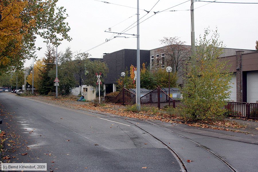 Straßenbahn Mülheim an der Ruhr - Anlagen
/ Bild: muelheimanlagen_bk0910220087.jpg Straßenbahn Mülheim an der Ruhr - Anlagen
/ Bild: muelheimanlagen_bk0910220087.jpg