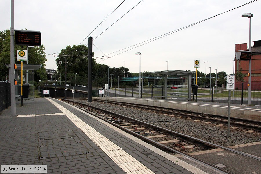 Straßenbahn Mülheim an der Ruhr - Anlagen
/ Bild: muelheimanlagen_bk1405230067.jpg Straßenbahn Mülheim an der Ruhr - Anlagen
/ Bild: muelheimanlagen_bk1405230067.jpg