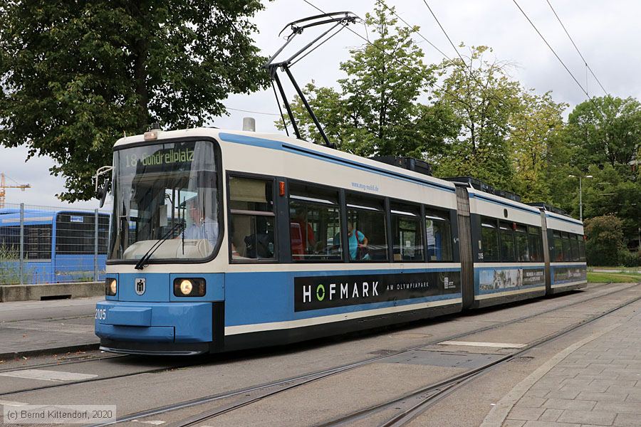 München - Straßenbahn - 2105
/ Bild: muenchen2105_bk2008220116.jpg