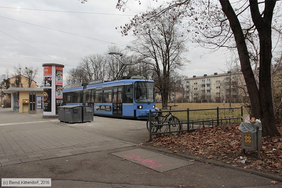 München - Straßenbahn - 2114
/ Bild: muenchen2114_bk1612180016.jpg