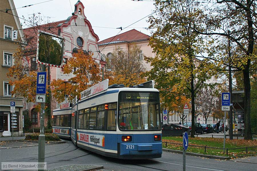 München - Straßenbahn - 2121
/ Bild: muenchen2121_bk0710260027.jpg