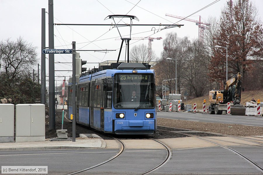 München - Straßenbahn - 2121
/ Bild: muenchen2121_bk1612160036.jpg