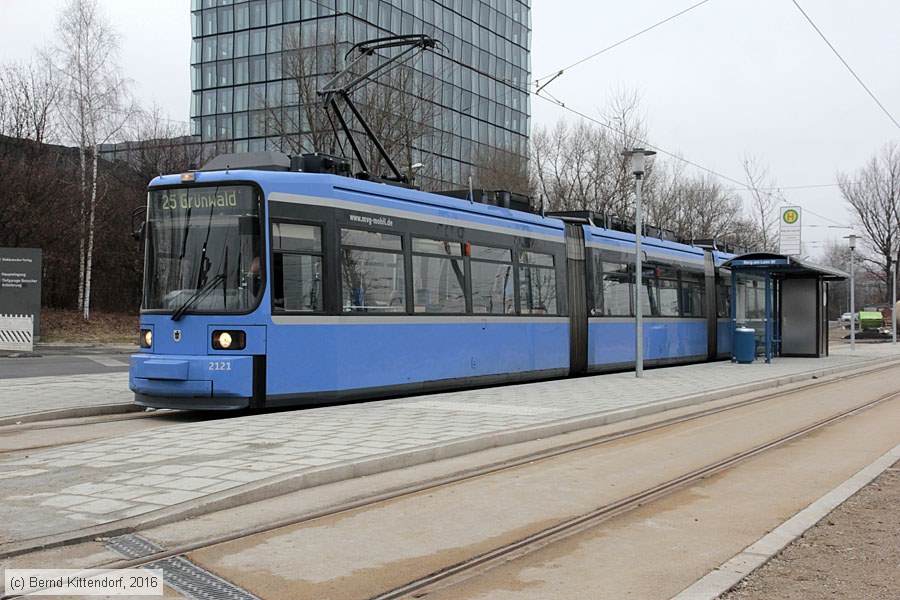 München - Straßenbahn - 2121
/ Bild: muenchen2121_bk1612160044.jpg