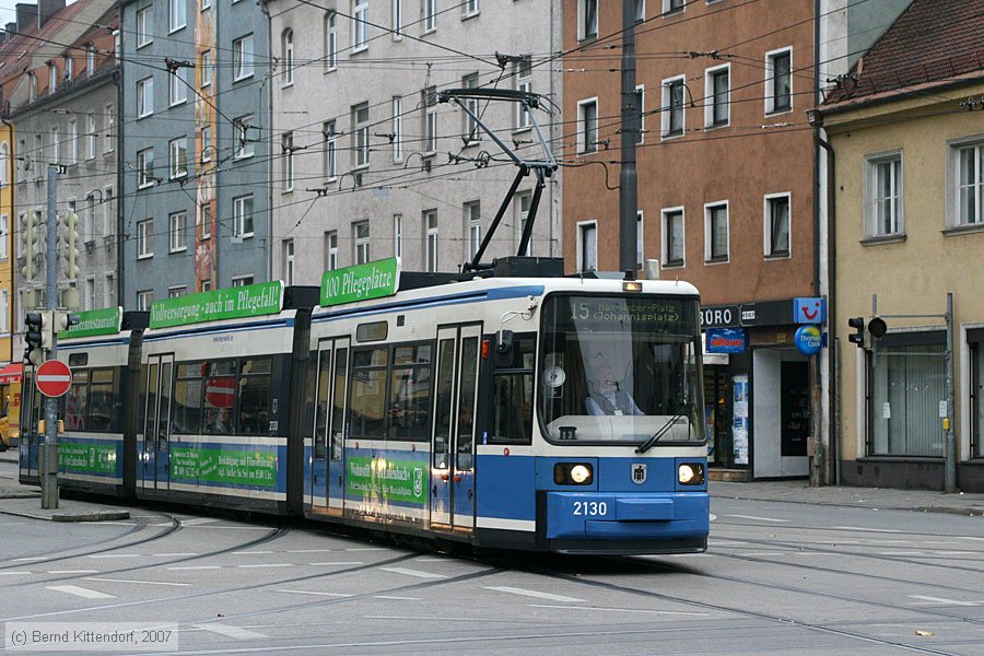 München - Straßenbahn - 2130
/ Bild: muenchen2130_bk0710270082.jpg München - Straßenbahn - 2130
/ Bild: muenchen2130_bk0710270082.jpg