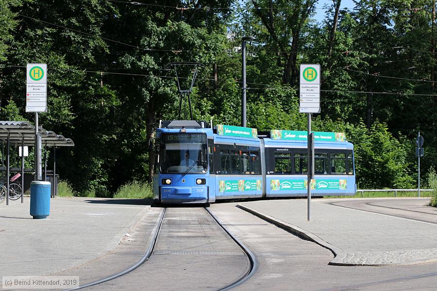 München - Straßenbahn - 2130
/ Bild: muenchen2130_bk1906190183.jpg München - Straßenbahn - 2130
/ Bild: muenchen2130_bk1906190183.jpg