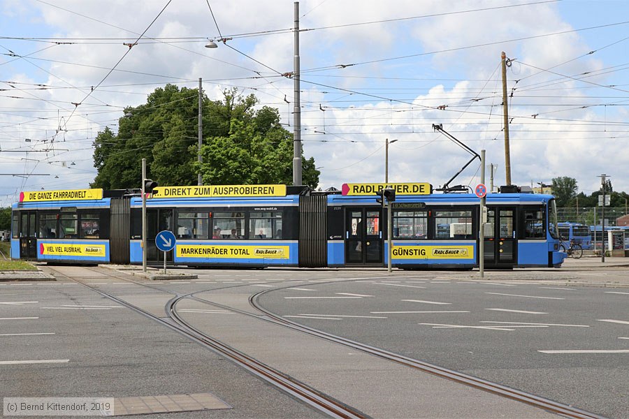 München - Straßenbahn - 2139
/ Bild: muenchen2139_bk1906160038.jpg