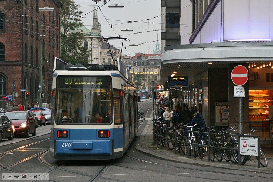 München - Straßenbahn - 2147
/ Bild: muenchen2147_bk0710270344.jpg