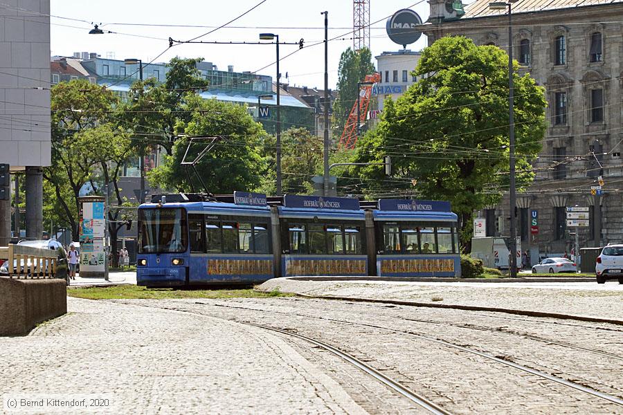 München - Straßenbahn - 2151
/ Bild: muenchen2151_bk2008210156.jpg