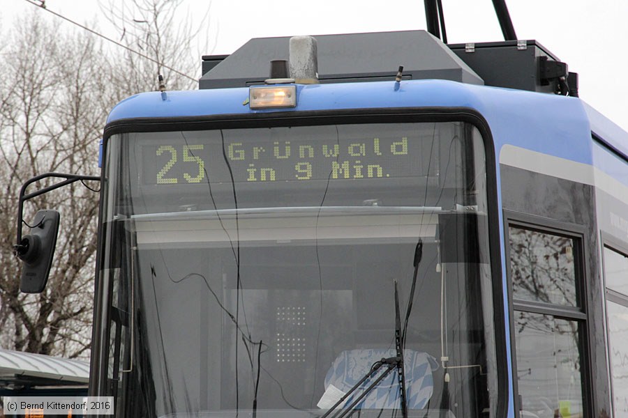 München - Straßenbahn - 2161
/ Bild: muenchen2161_bk1612160052.jpg München - Straßenbahn - 2161
/ Bild: muenchen2161_bk1612160052.jpg