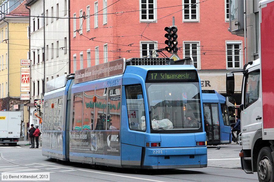 München - Straßenbahn - 2201
/ Bild: muenchen2201_bk1311280076.jpg