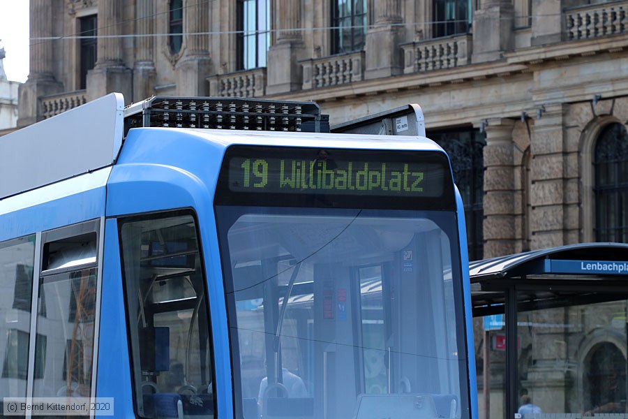 München - Straßenbahn - 2203
/ Bild: muenchen2203_bk2008210121.jpg