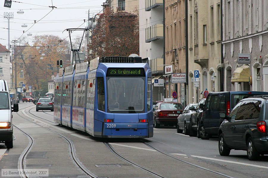 München - Straßenbahn - 2209
/ Bild: muenchen2209_bk0710270074.jpg