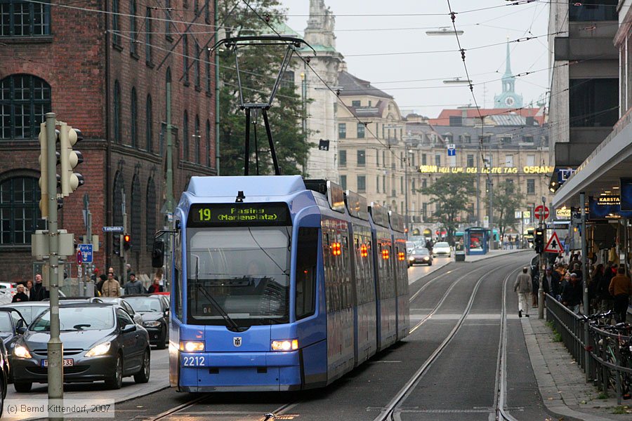 München - Straßenbahn - 2212
/ Bild: muenchen2212_bk0710270353.jpg