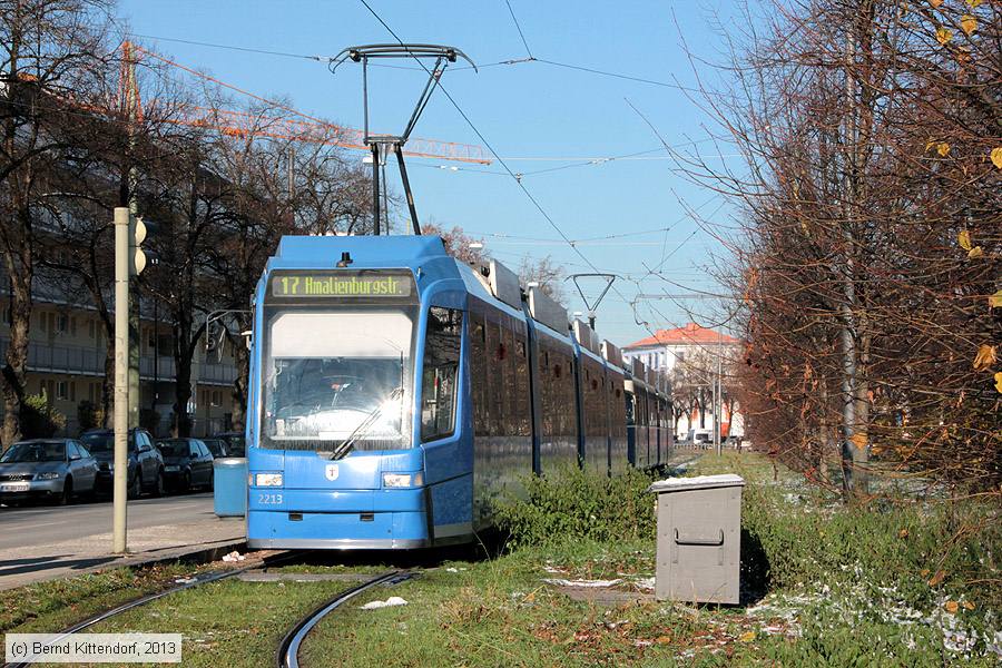 München - Straßenbahn - 2213
/ Bild: muenchen2213_bk1311270033.jpg