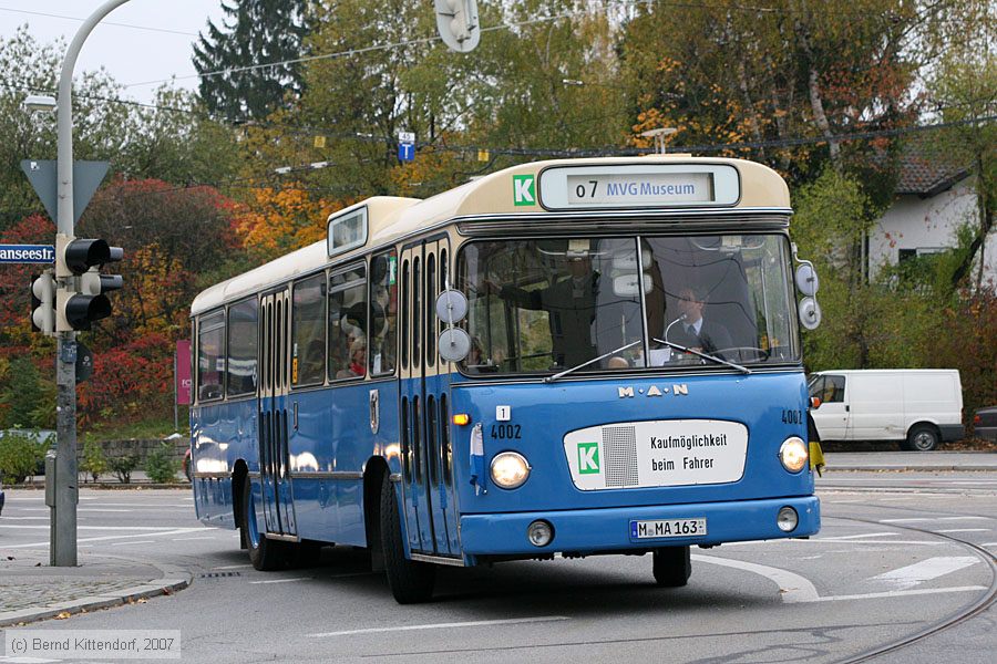 München - Stadtbus - 4002
/ Bild: muenchenbus4002_bk0710270274.jpg