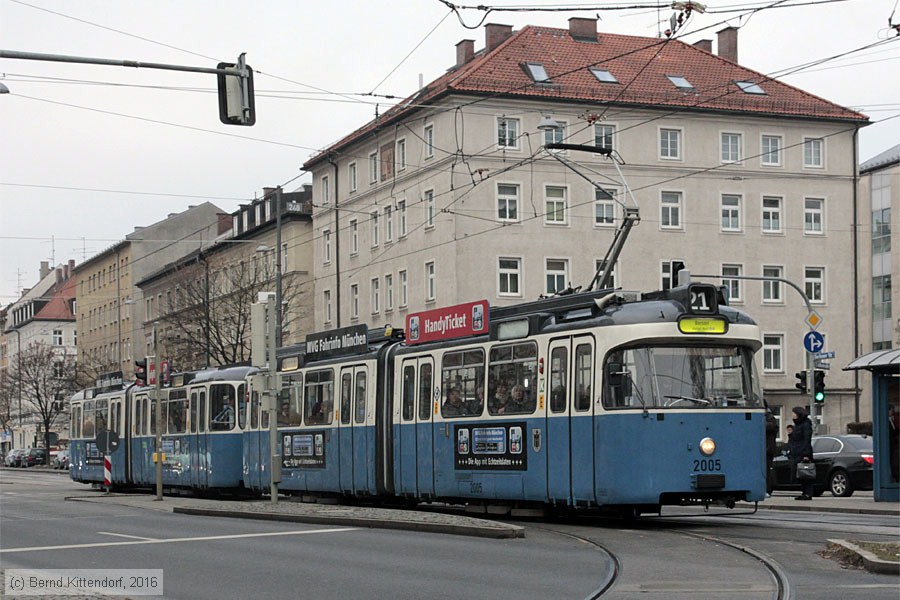 München - Straßenbahn - 2005
/ Bild: muenchen2005_bk1612190128.jpg
