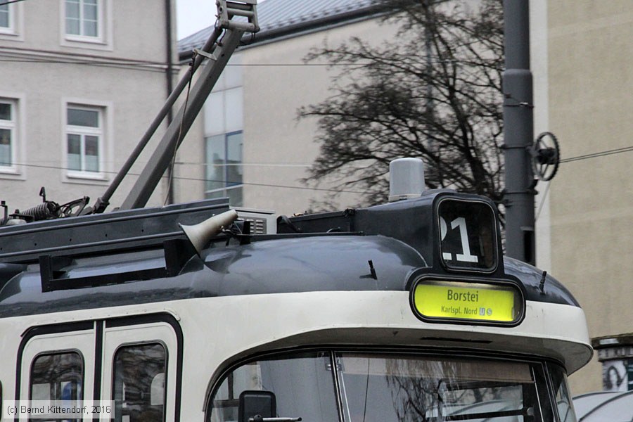 München - Straßenbahn - 2005
/ Bild: muenchen2005_bk1612190129.jpg München - Straßenbahn - 2005
/ Bild: muenchen2005_bk1612190129.jpg