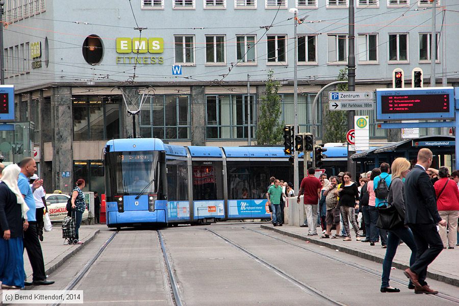 München - Straßenbahn - 2312
/ Bild: muenchen2312_bk1406170133.jpg