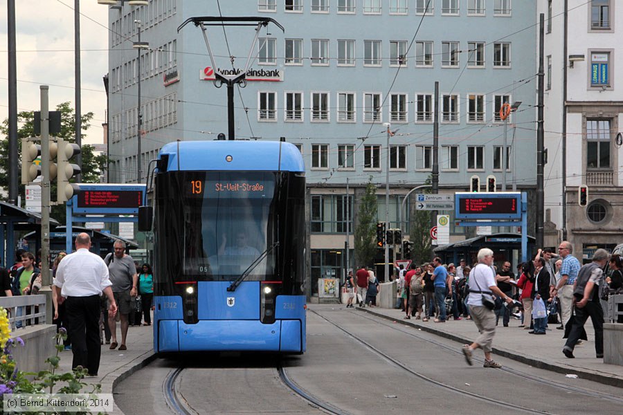 M&uuml;nchen - Stra&szlig;enbahn - 2312
/ Bild: muenchen2312_bk1406170134.jpg