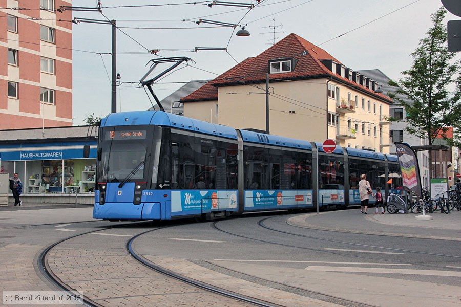 M&uuml;nchen - Stra&szlig;enbahn - 2312
/ Bild: muenchen2312_bk1505110276.jpg