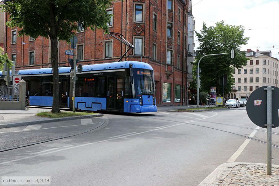M&uuml;nchen - Stra&szlig;enbahn - 2313
/ Bild: muenchen2313_bk1906160059.jpg