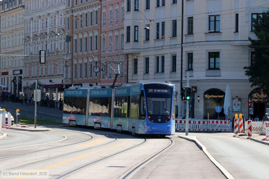 M&uuml;nchen - Stra&szlig;enbahn - 2513
/ Bild: muenchen2513_bk2508190059.jpg