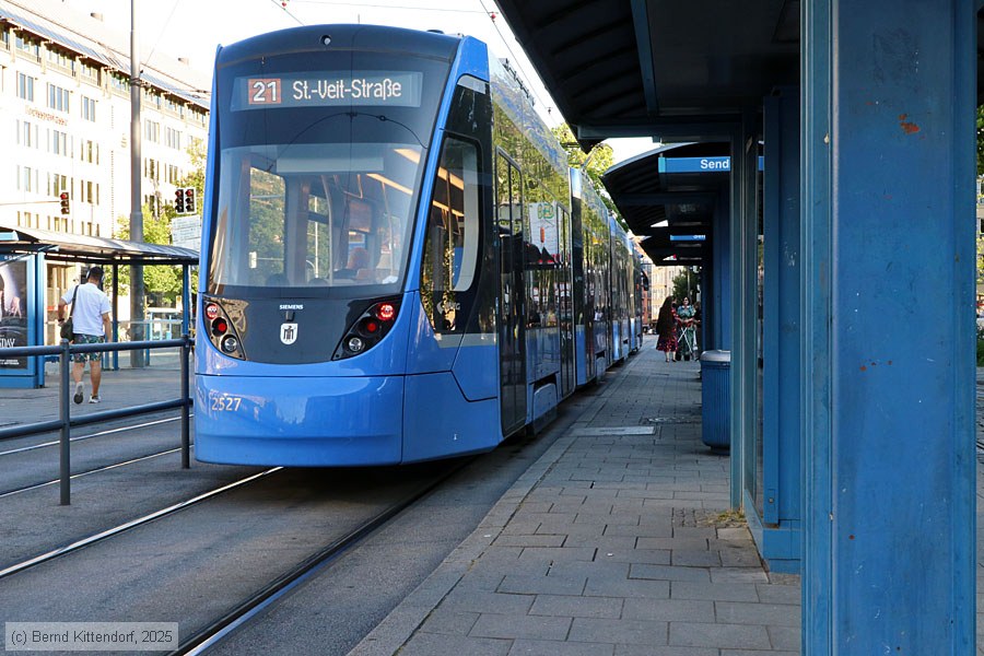 M&uuml;nchen - Stra&szlig;enbahn - 2527
/ Bild: muenchen2527_bk2508180203.jpg