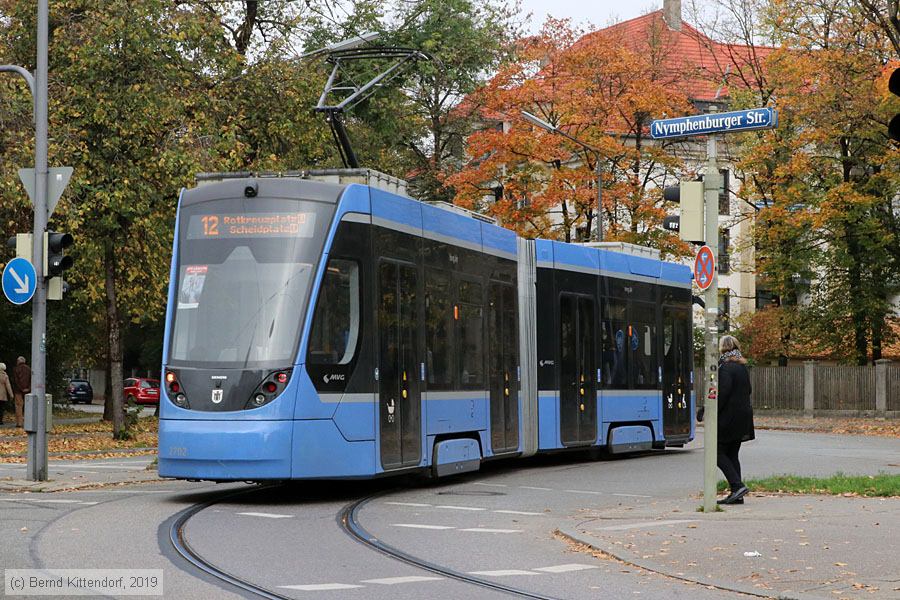 München - Straßenbahn - 2702
/ Bild: muenchen2702_bk1910220049.jpg
