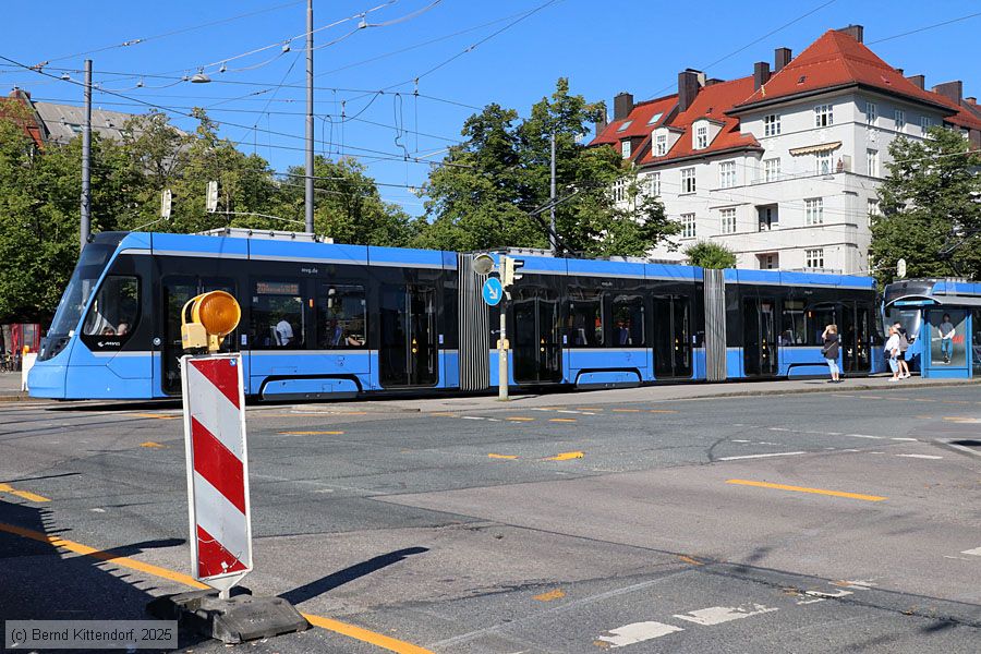 M&uuml;nchen - Stra&szlig;enbahn - 2755
/ Bild: muenchen2755_bk2508190015.jpg