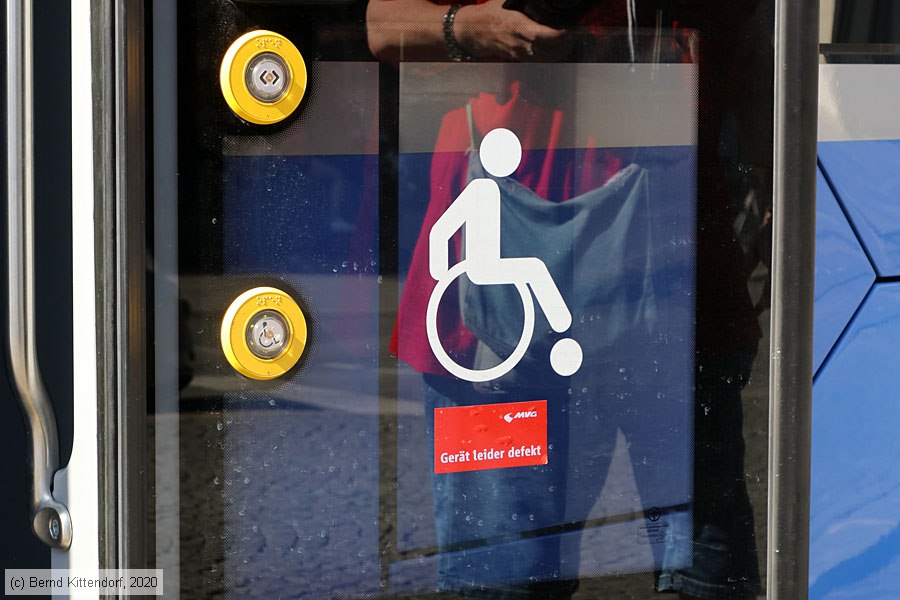 München - Straßenbahn - 2759
/ Bild: muenchen2759_bk2008210137.jpg München - Straßenbahn - 2759
/ Bild: muenchen2759_bk2008210137.jpg