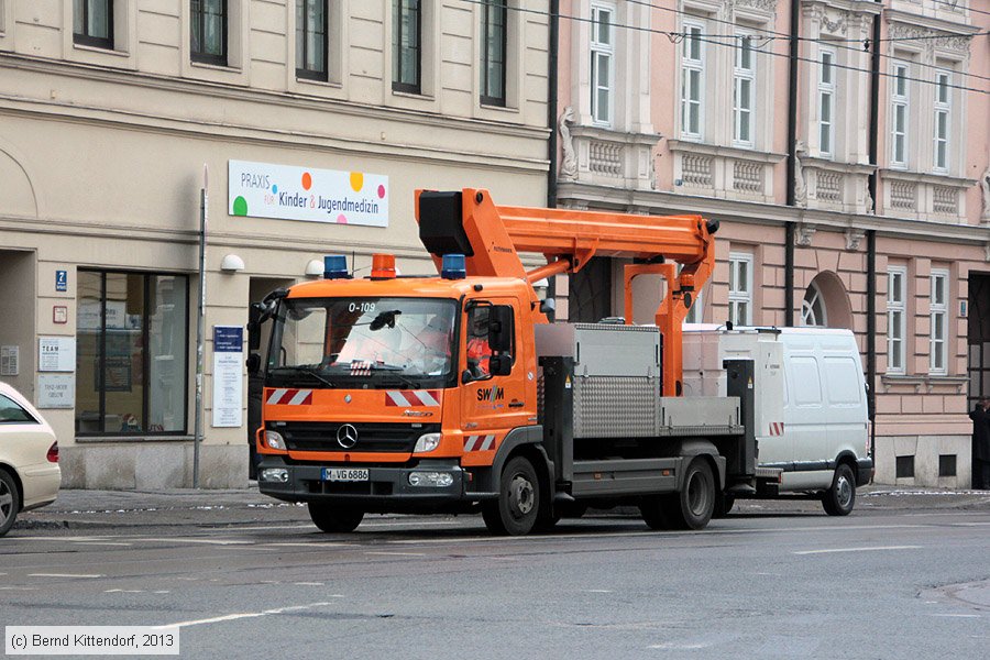 München - Straßenbahn - M-VG 6886
/ Bild: muenchenmvg6886_bk1311260047.jpg München - Straßenbahn - M-VG 6886
/ Bild: muenchenmvg6886_bk1311260047.jpg