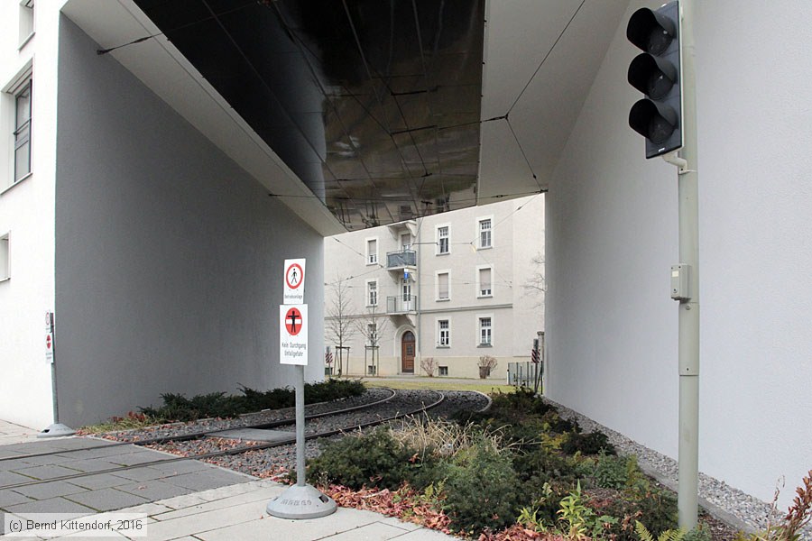 München - Straßenbahn - Anlagen
/ Bild: muenchenanlagen_bk1612190101.jpg München - Straßenbahn - Anlagen
/ Bild: muenchenanlagen_bk1612190101.jpg