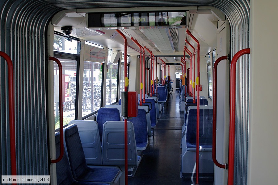 Straßenbahn Nürnberg - 1116 - Innenansicht
/ Bild: nuernberg1116_bk0805110170.jpg