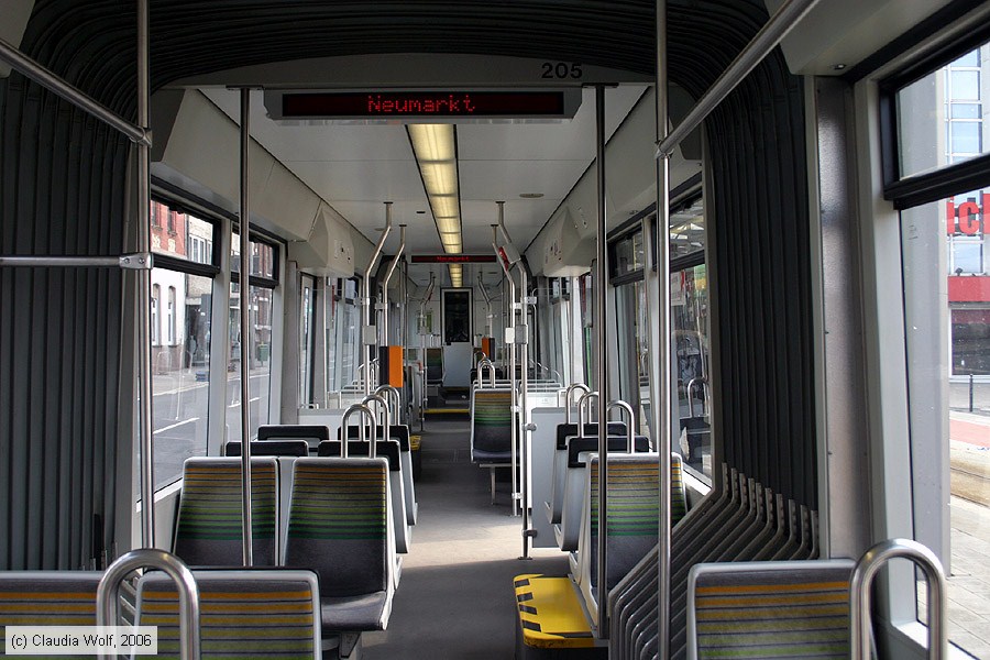 Straßenbahn Oberhausen - 205 - Innenansicht 
/ Bild: oberhausen205_cw0603120018.jpg