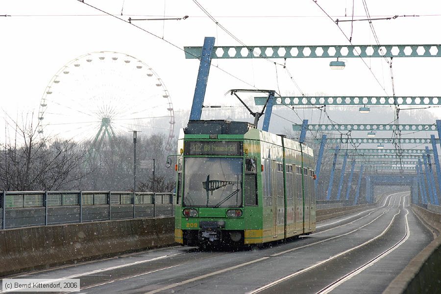 Straßenbahn Oberhausen - 209
/ Bild: oberhausen209_bk0603120046.jpg