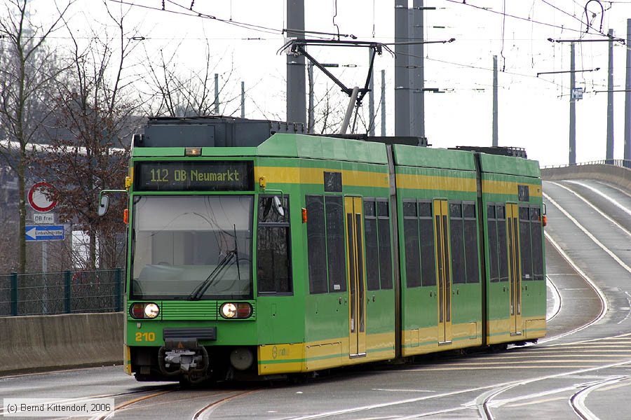 Straßenbahn Oberhausen - 210
/ Bild: oberhausen210_bk0603120029.jpg