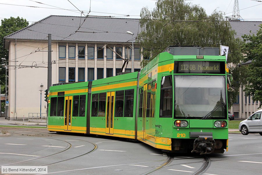 Straßenbahn Oberhausen - 210
/ Bild: oberhausen210_bk1405230054.jpg