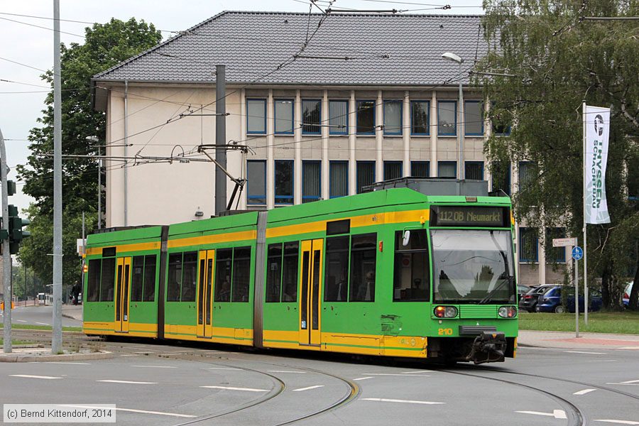 Straßenbahn Oberhausen - 210
/ Bild: oberhausen210_bk1405230055.jpg Straßenbahn Oberhausen - 210
/ Bild: oberhausen210_bk1405230055.jpg